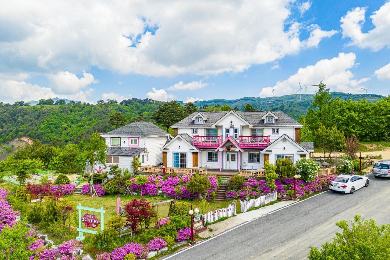 Pungcha & Herb Pension Πιόνγκτσανγκ Εξωτερικό φωτογραφία