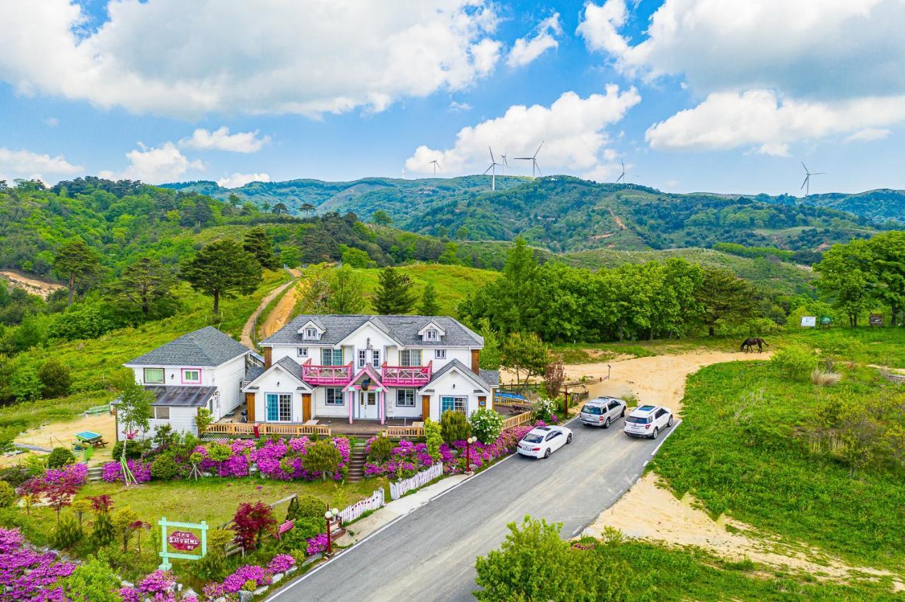 Pungcha & Herb Pension Πιόνγκτσανγκ Εξωτερικό φωτογραφία
